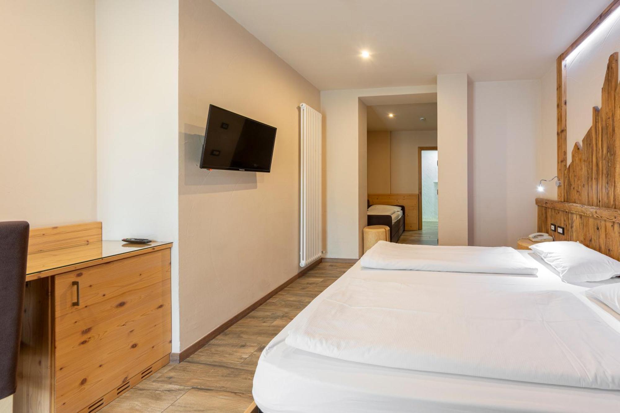 Park Hotel Avisio Сорага Екстериор снимка
