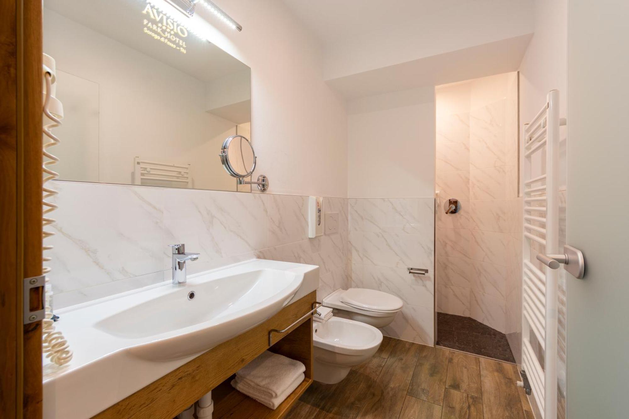 Park Hotel Avisio Сорага Екстериор снимка