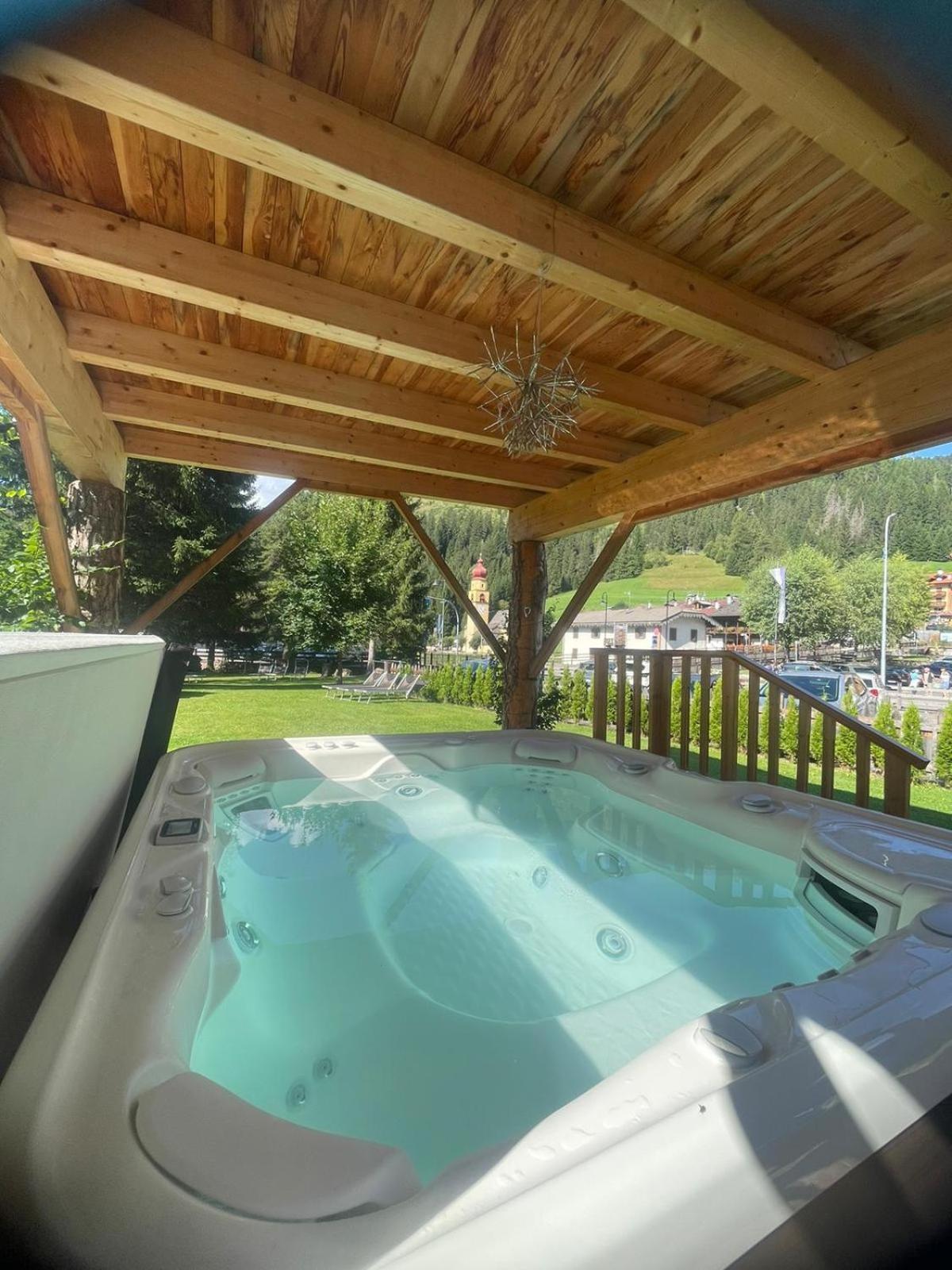 Park Hotel Avisio Сорага Екстериор снимка