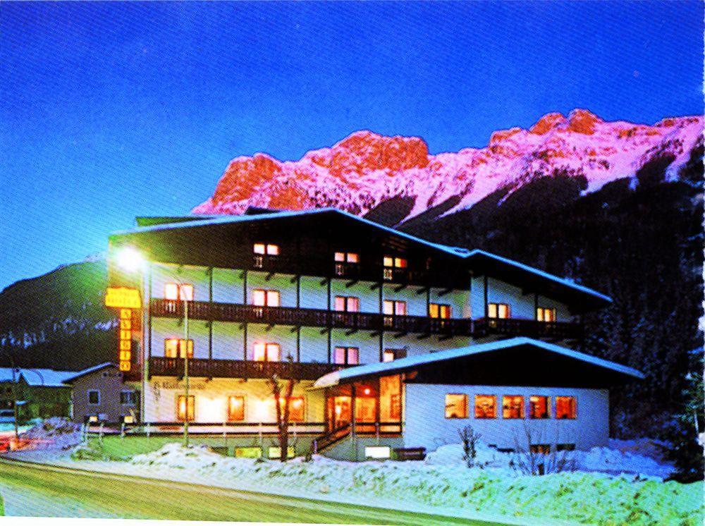 Park Hotel Avisio Сорага Екстериор снимка