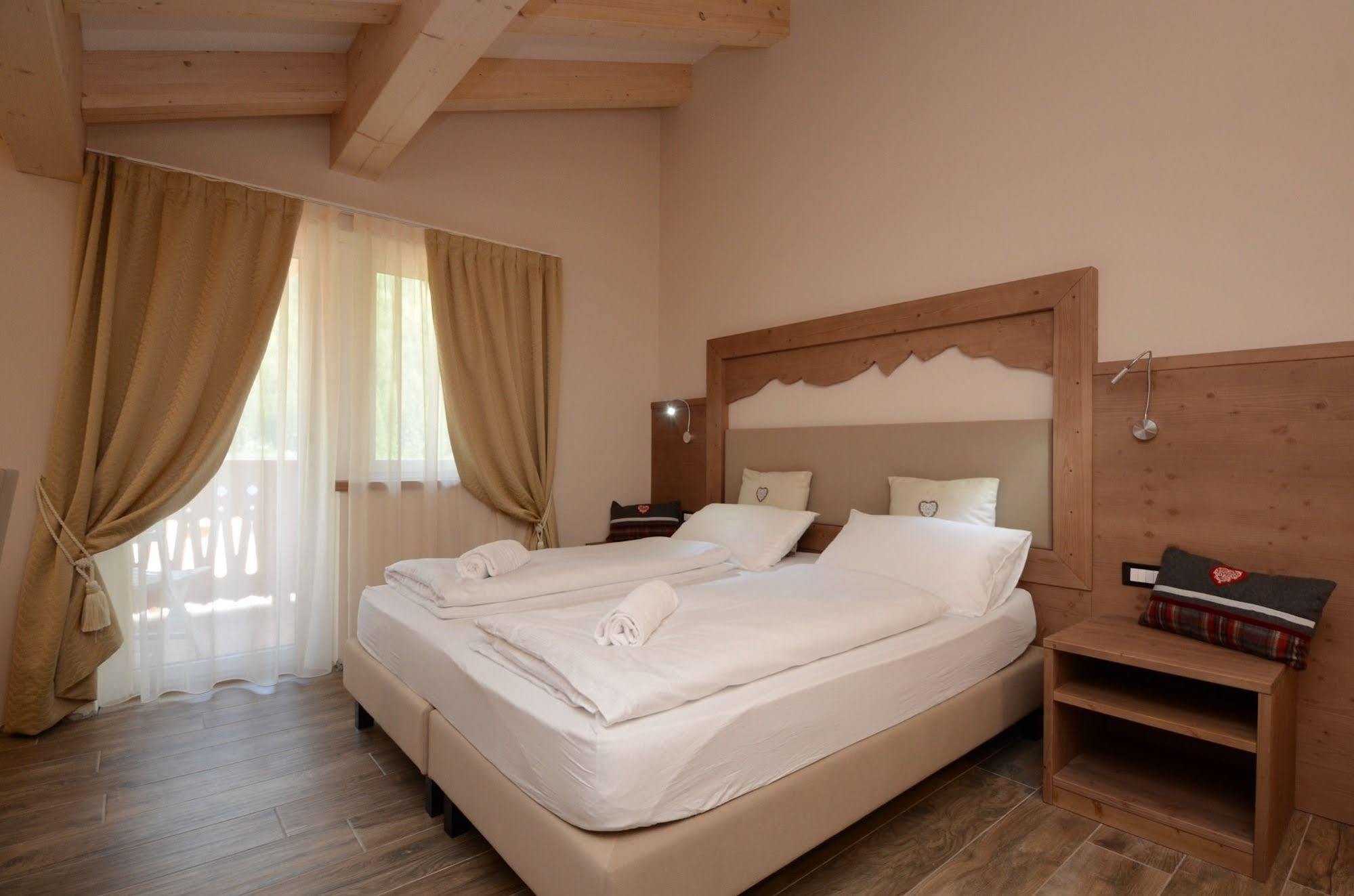Park Hotel Avisio Сорага Екстериор снимка